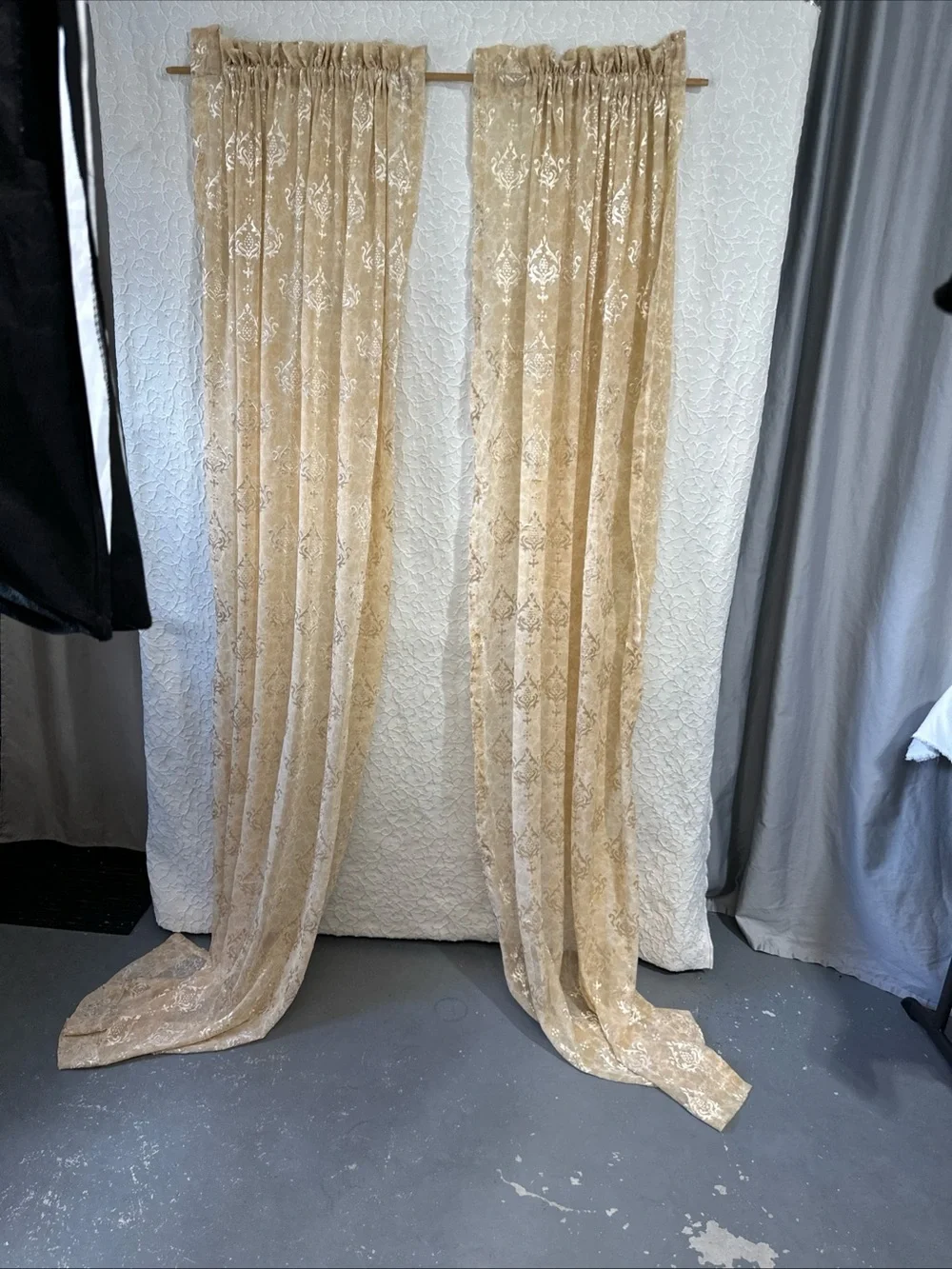 4 pc Semi Sheer Curtains Jacquard Luxury Elegant Pattern Semi-Sheer Curtains